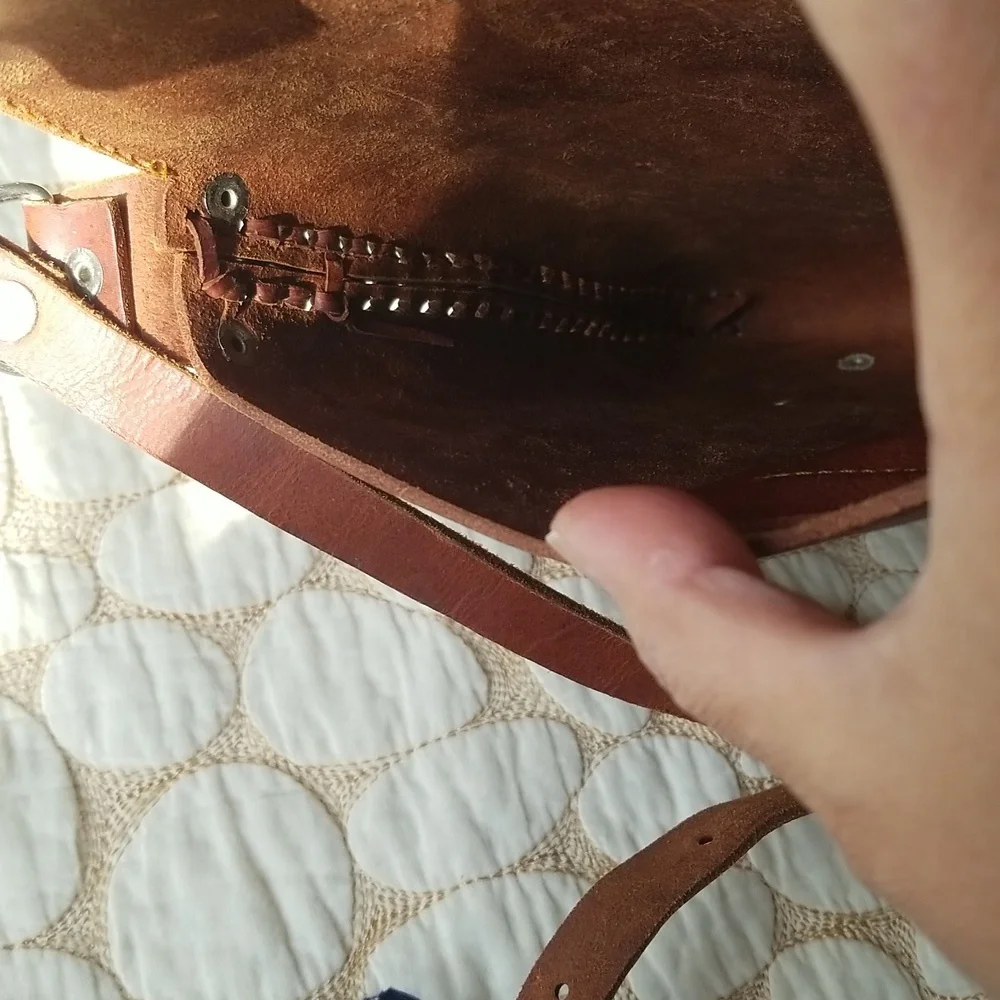 Vintage Handmade Boho Leather Boho Crossbody Southern Style Cowgirl Vibe - Picture 15 of 15